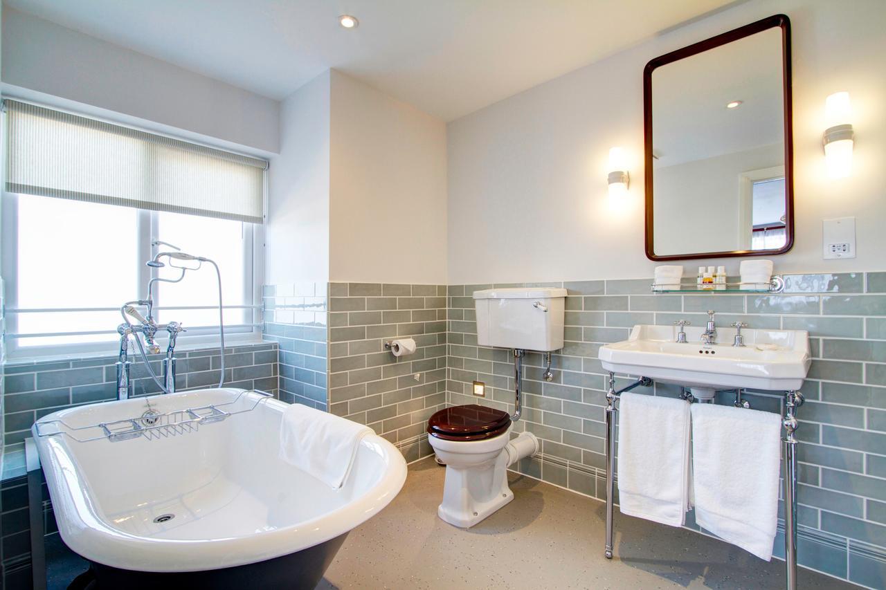 The Seaside Boarding House Hotell Burton Bradstock Exteriör bild